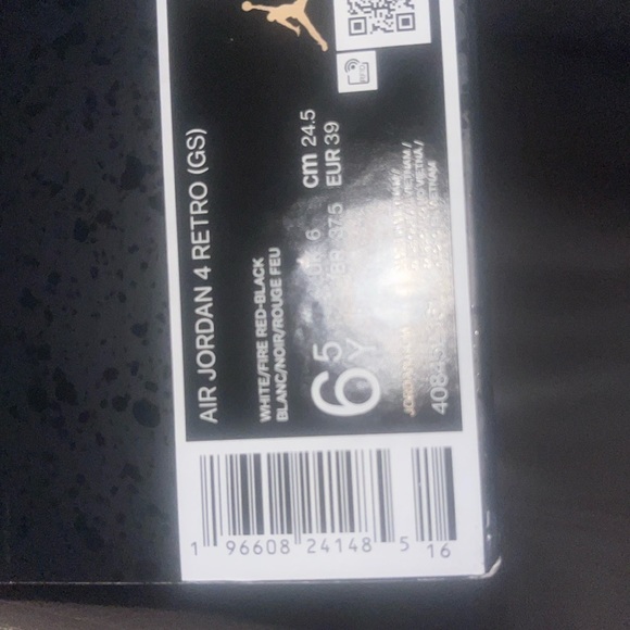 Jordan 4 Retro
Red Cement (GS) - Picture 6 of 6